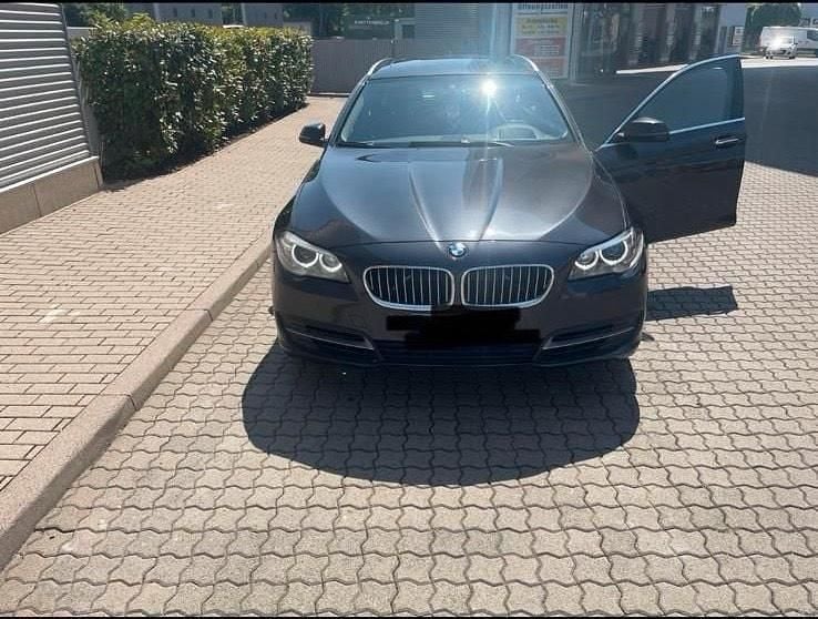 Andere farben Gebraucht 2013 BMW 525 Sport Line Kombi | 10.000 € (Superpreis) - Bild 1/4