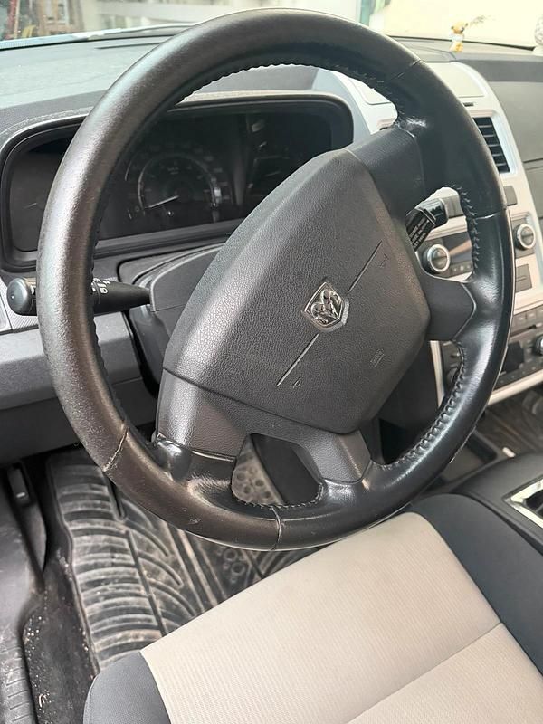 Gebraucht Dodge Journey 140 PS (102 kW) 2009 Rot SUV