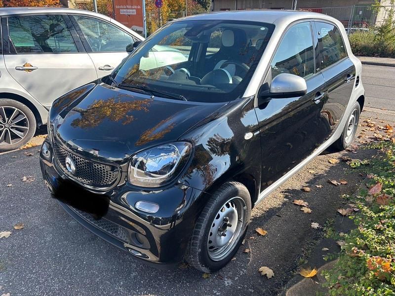 Schwarz Gebraucht 2015 Smart ForFour Passion Kleinwagen | 6.777 € (Guter Preis) - Bild 1/4