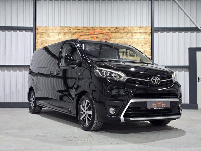 Gebraucht Toyota Proace Executive 177 PS (130 kW) 2021 Black pearl Van / Kleinbus