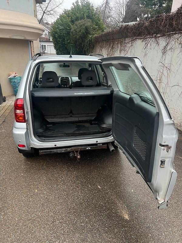 Gebraucht Toyota RAV4 150 PS (110 kW) 2005 Silber SUV