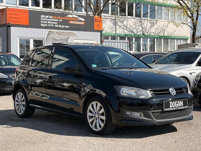 Używany VW Polo Match 90 KM (66 kW) 2012 Czarny Hatchback