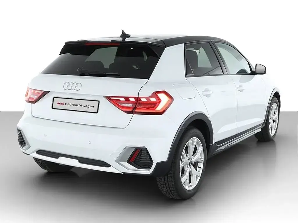 Gebraucht Audi A1 Sport 150 PS (110 kW) 2025 Gletscherweiß metallic SUV