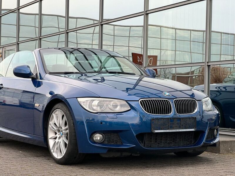 Blau Gebraucht 2011 BMW 330 Cabriolet M Sport Cabrio | 12.990 € (Guter Preis) - Bild 1/4