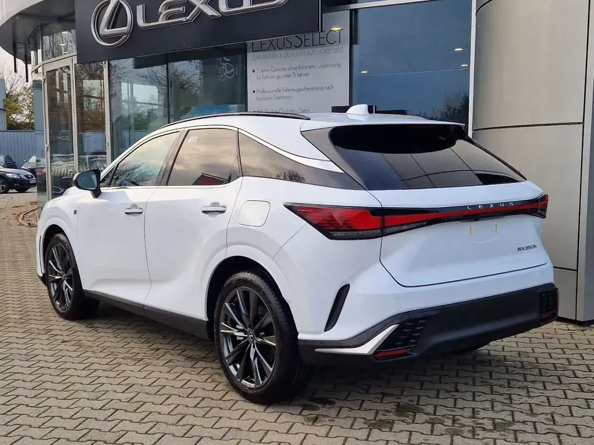 Neu Lexus RX450h+ E-FOUR F-Sport 309 PS (227 kW) 2026 Fuijiweiß glass flake SUV
