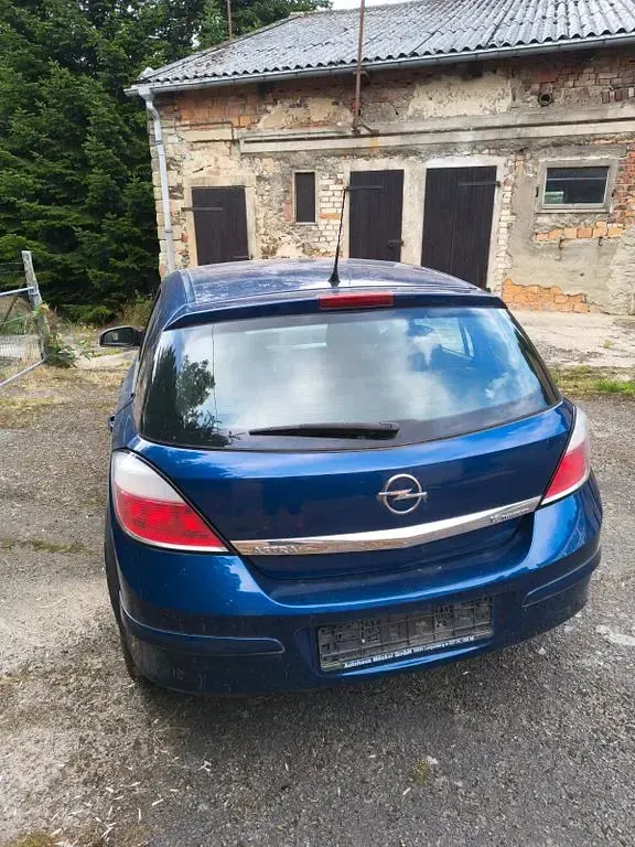 Gebraucht Opel Astra Edition 105 PS (77 kW) 2004 Blau Limousine