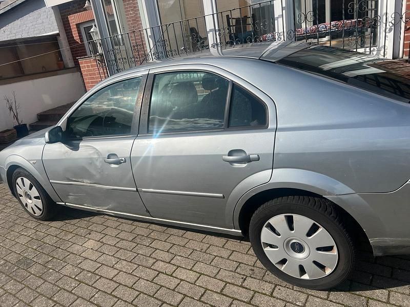 Gebraucht Ford Mondeo 110 PS (80 kW) 2006 Grau Limousine