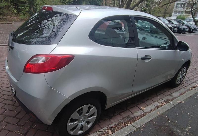 Second-hand Mazda 2 75 CP (55 kW) 2009 Gri Hatchback