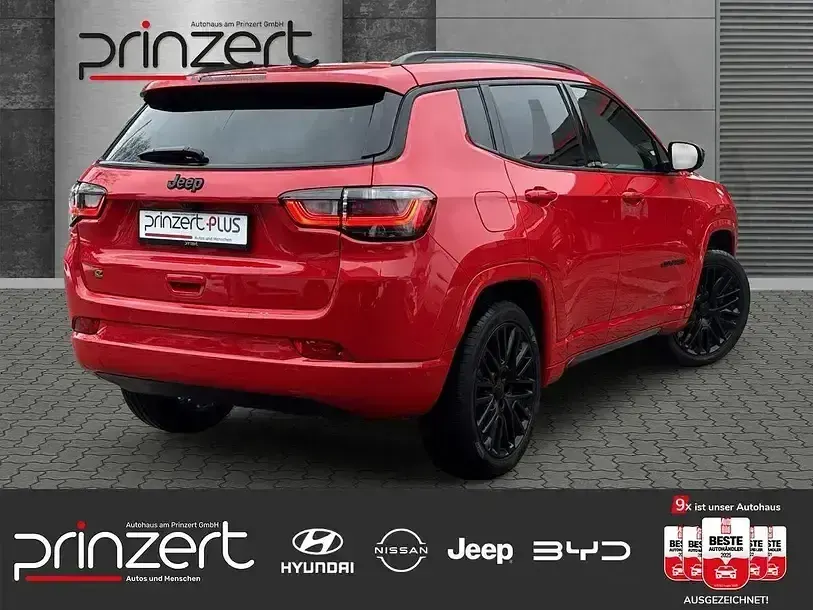Usado Jeep Compass Altitude 131 HP (96 kW) 2024 Vermelho SUV