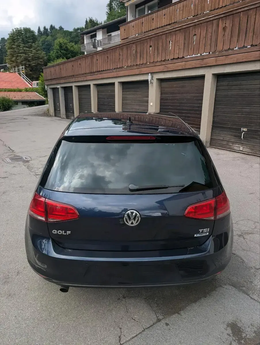 Gebraucht VW Golf VII Allstar 110 PS (80 kW) 2016 Blau Limousine
