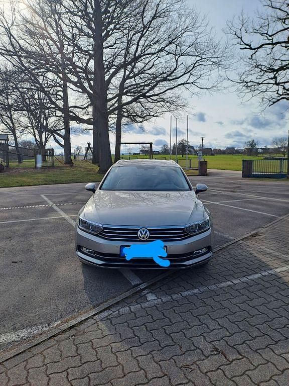 Gebraucht VW Passat Highline 150 PS (110 kW) 2017 Kombi