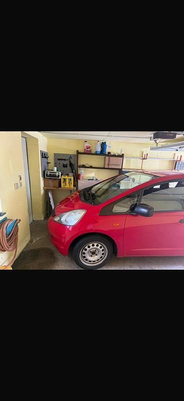 Rot Gebraucht 2009 Honda Jazz Kleinwagen | 650 € - Bild 1/4
