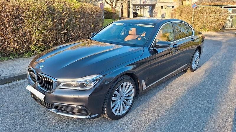 Second-hand BMW 730 Performance 265 CP (194 kW) 2018 Negru Berlinǎ