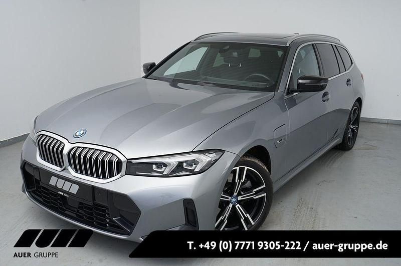 Grau Gebraucht 2022 BMW 320e M Sport Kombi | 29.200 € (Etwas zu teuer) - Bild 1/4