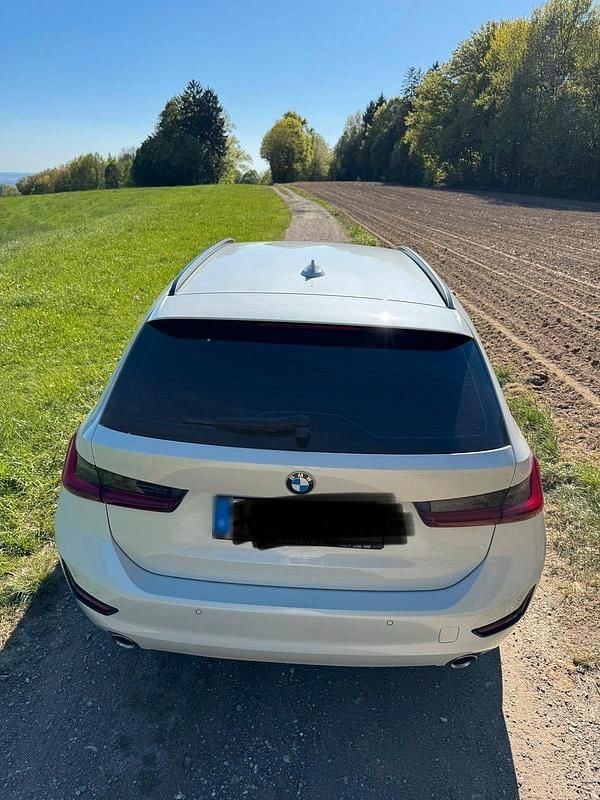 Second-hand BMW 320 190 CP (139 kW) 2022 Alb Break