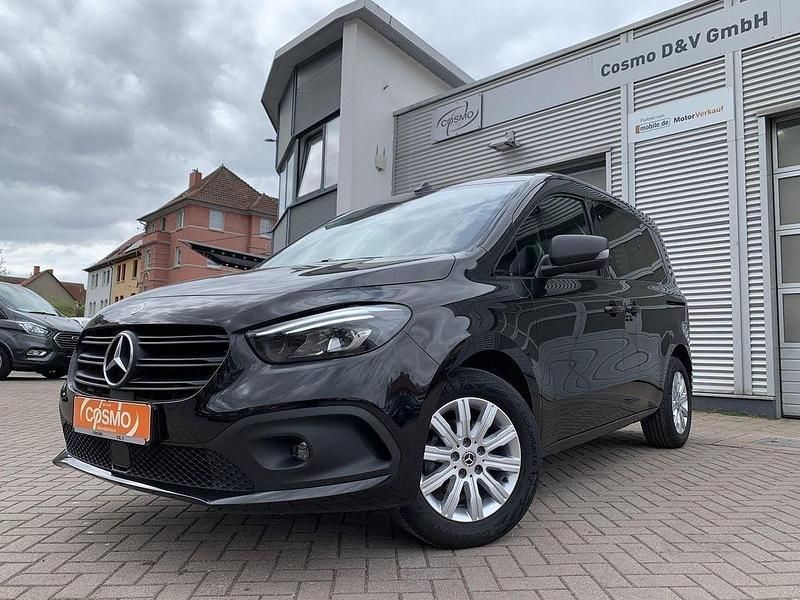 Schwarz Gebraucht 2022 Mercedes Citan 113 Kombi | 22.940 € (Fairer Preis) - Bild 1/4
