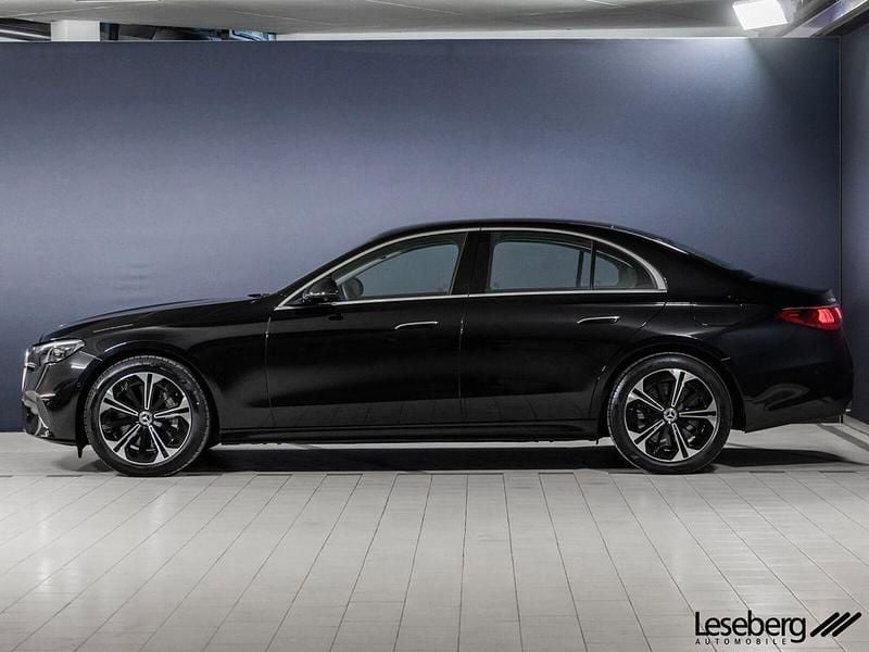 Gebraucht Mercedes E300 Avantgarde 197 PS (144 kW) 2024 Schwarz Limousine