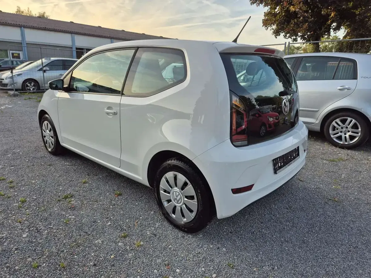 Gebraucht VW up! move up! 60 PS (44 kW) 2017 Weiß Kleinwagen