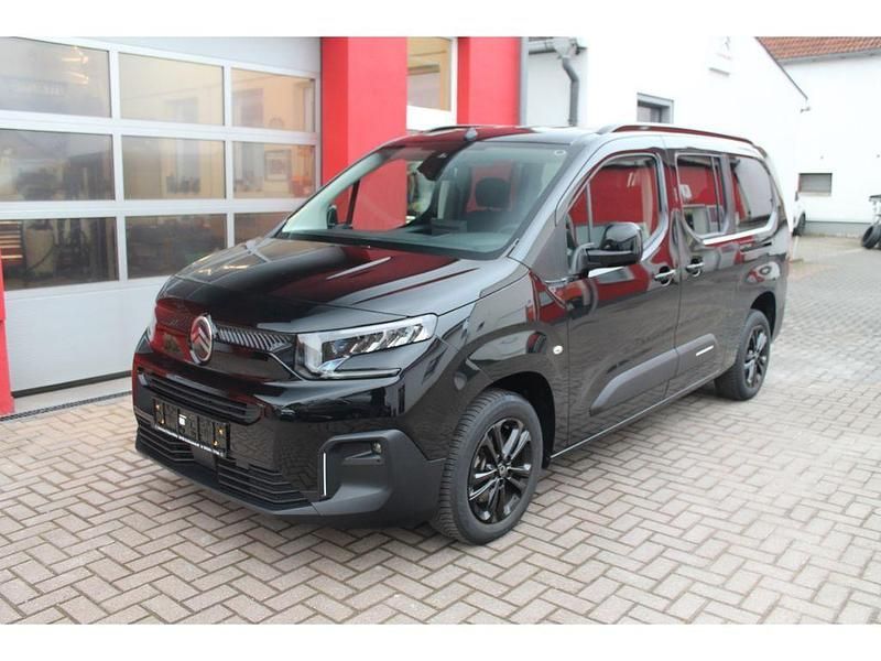 Gebraucht Citroën Berlingo 131 PS (96 kW) 2024 Lackierung schwarz perla nera/ Van / Kleinbus