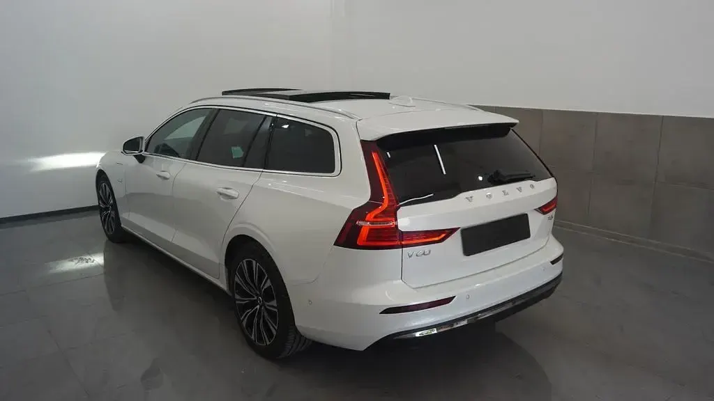Gebraucht Volvo V60 Ultra 455 PS (334 kW) 2025 Weiß Kombi