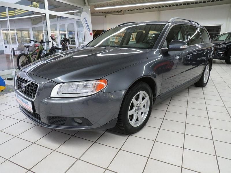 Gebraucht Volvo V70 145 PS (106 kW) 2009 Grau Kombi