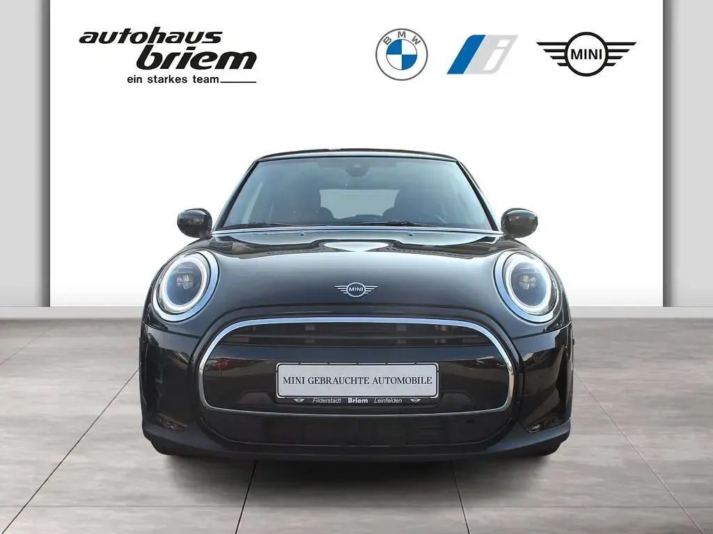Używany Mini Cooper Hatch 136 KM (100 kW) 2024 Czarny Hatchback