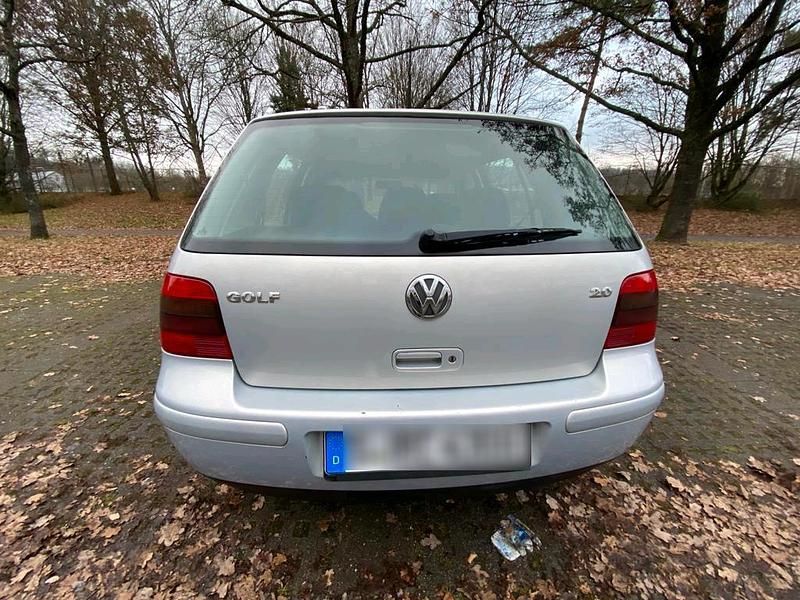 Gebraucht VW Golf IV 120 PS (88 kW) 2000 Silber Limousine