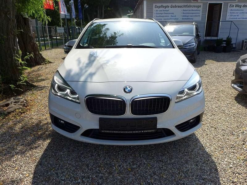Gebraucht BMW 220 Sport Line 190 PS (139 kW) 2017 Weiß Kombi
