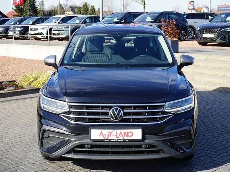 Gebraucht VW Tiguan Allspace Life 150 PS (110 kW) 2022 Schwarz SUV