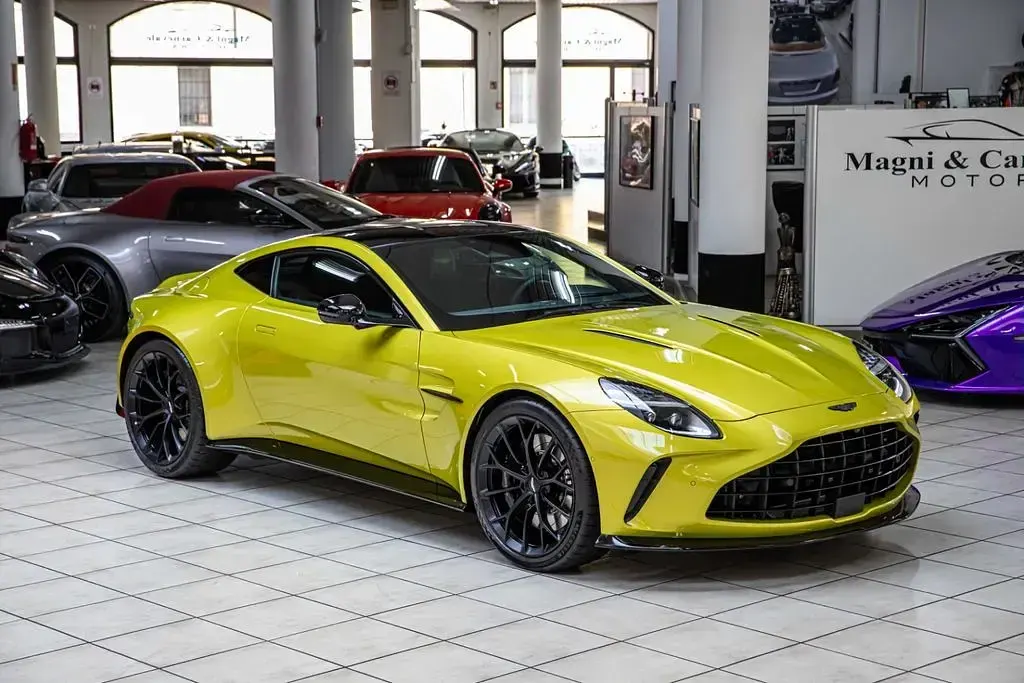 Gebraucht Aston Martin V8 Vantage 665 PS (489 kW) 2025 Gelb
