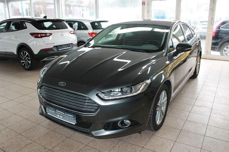 Gebraucht Ford Mondeo Titanium 150 PS (110 kW) 2017 Grau Limousine