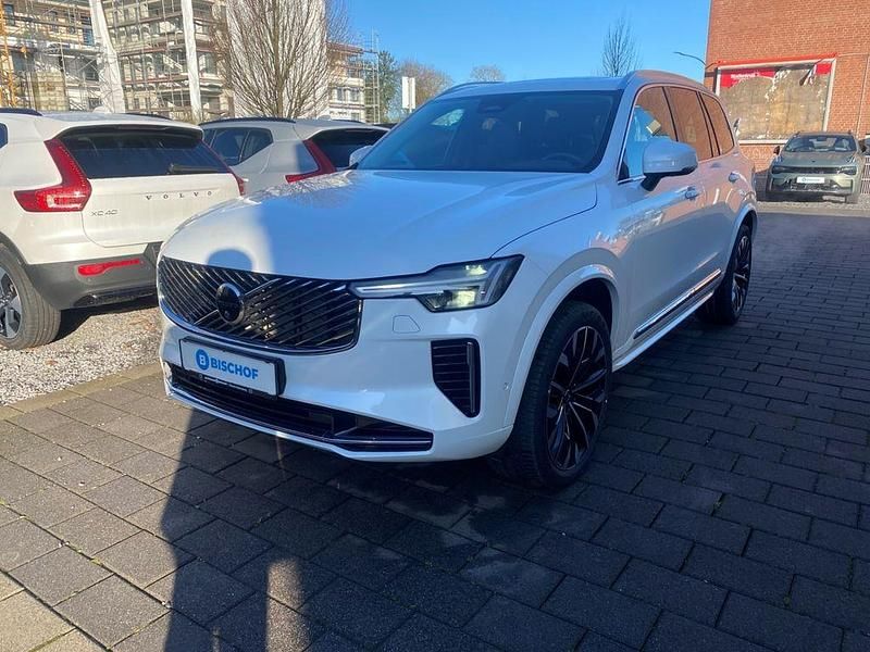 Gebraucht Volvo XC90 Plus 250 PS (183 kW) 2025 Weiß SUV