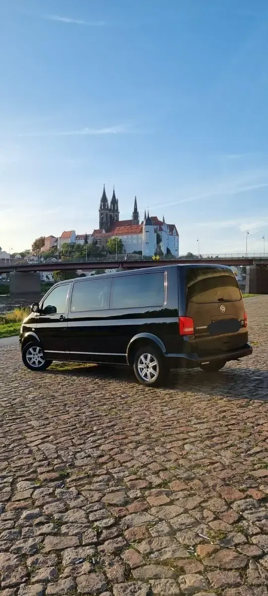 Gebraucht VW T5 114 PS (83 kW) 2011 Schwarz Van