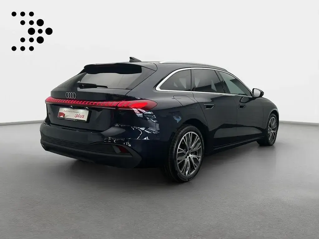 Gebraucht Audi A5 Sport 204 PS (150 kW) 2025 Firmamentblau metallic Kombi