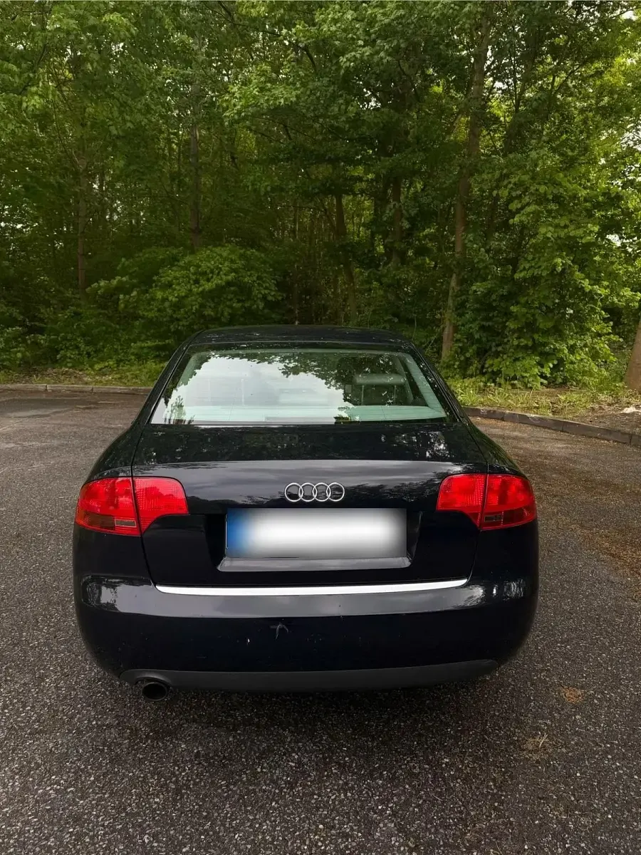 Gebraucht Audi A4 163 PS (119 kW) 2006 Blau Limousine