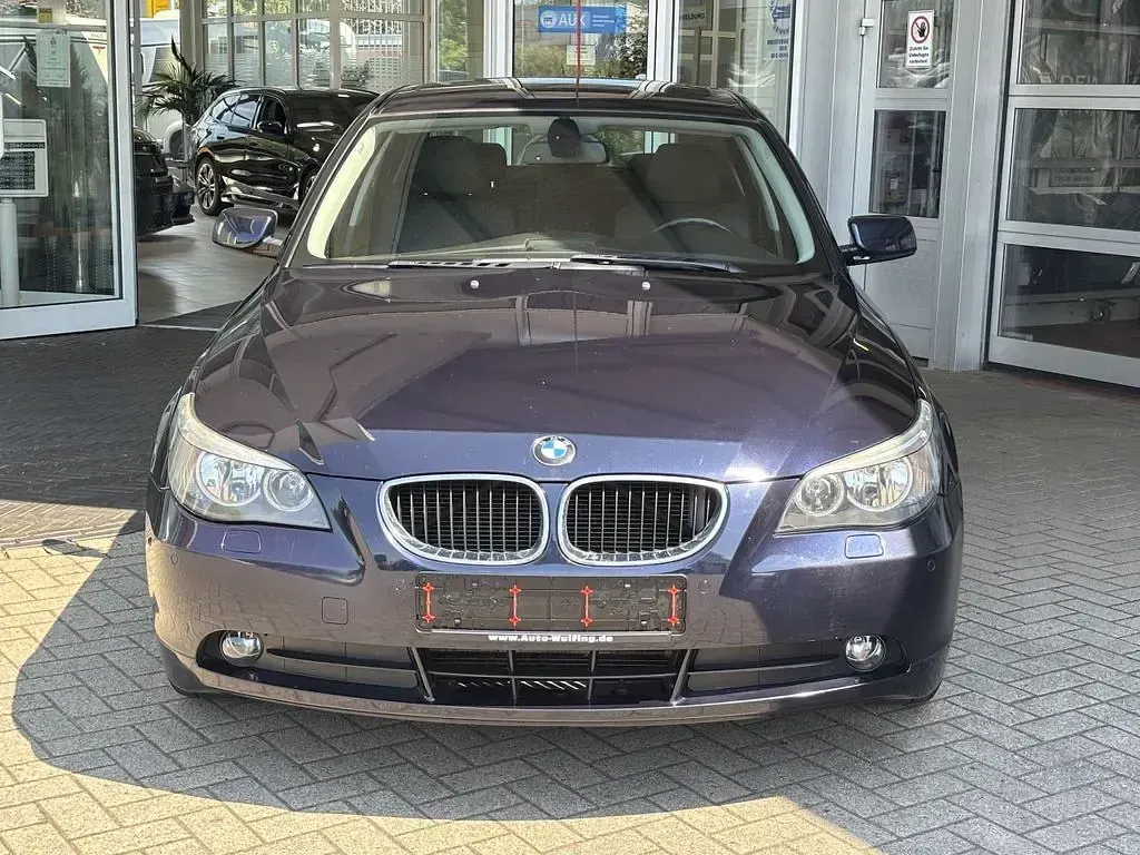 Gebraucht BMW 523 177 PS (130 kW) 2005 Blau Limousine