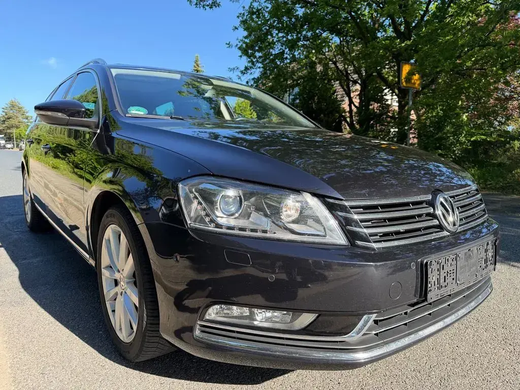 Gebraucht VW Passat Highline 140 PS (102 kW) 2014 Schwarz Kombi