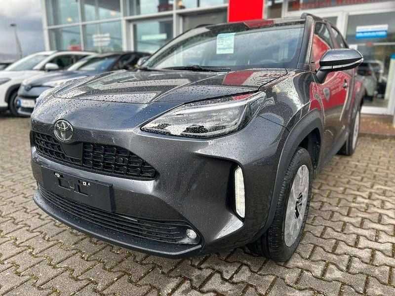 Marlingrau Neu 2025 Toyota Yaris Hybrid SUV | 28.790 € (Guter Preis) - Bild 1/3