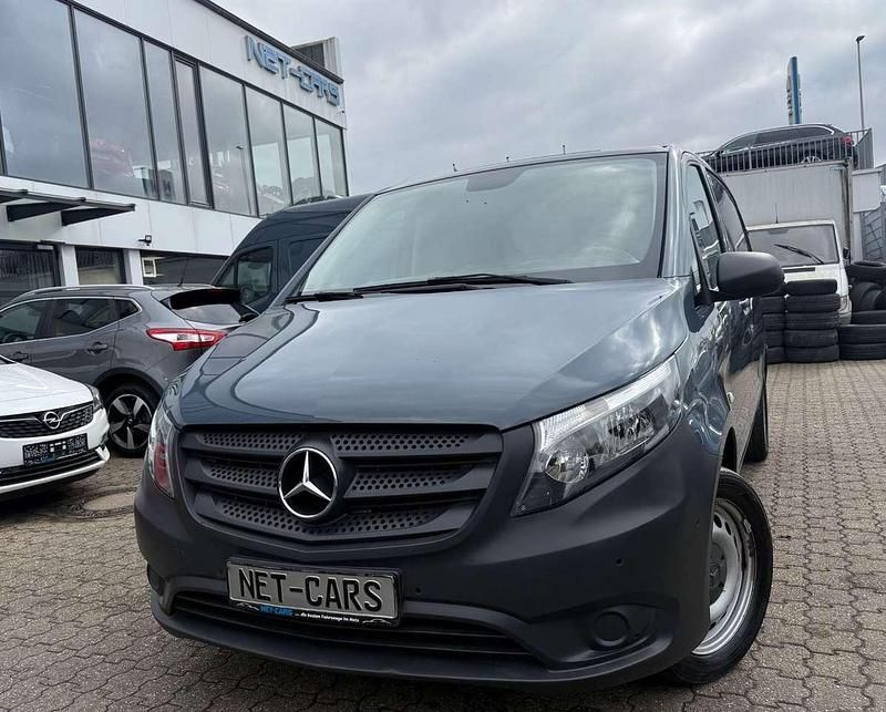 Grau Gebraucht 2020 Mercedes e-Vito Van / Kleinbus | 12.950 € (Superpreis) - Bild 1/3