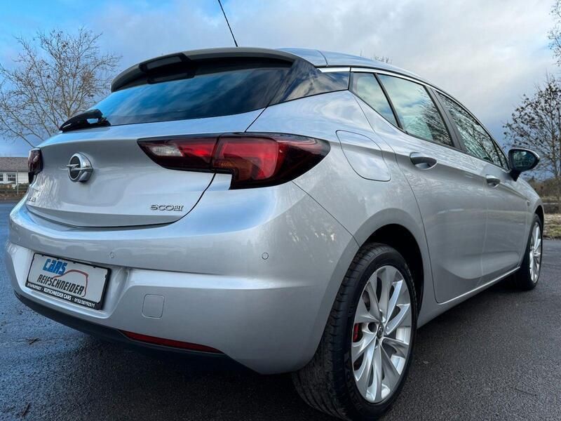 Używany Opel Astra Edition 105 KM (77 kW) 2015 Srebrny Hatchback