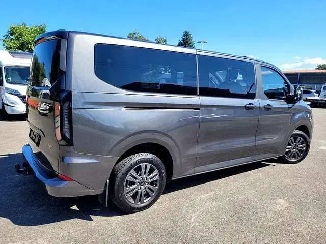 Gebraucht Ford Tourneo Custom Titanium 136 PS (100 kW) 2025 Van