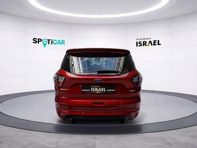 Gebraucht Ford Kuga ST-Line 150 PS (110 kW) 2017 Rot SUV