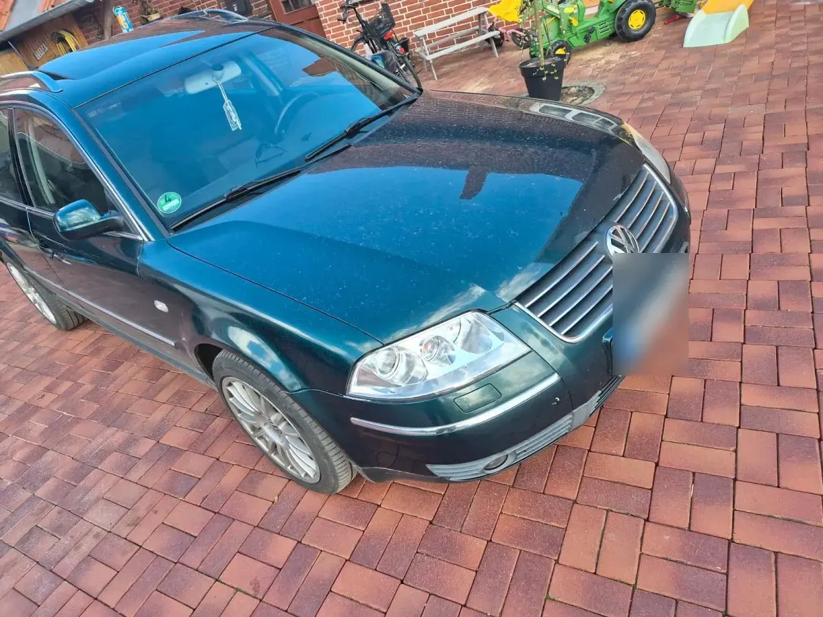 Gebraucht VW Passat 150 PS (110 kW) 2000 Grün Limousine