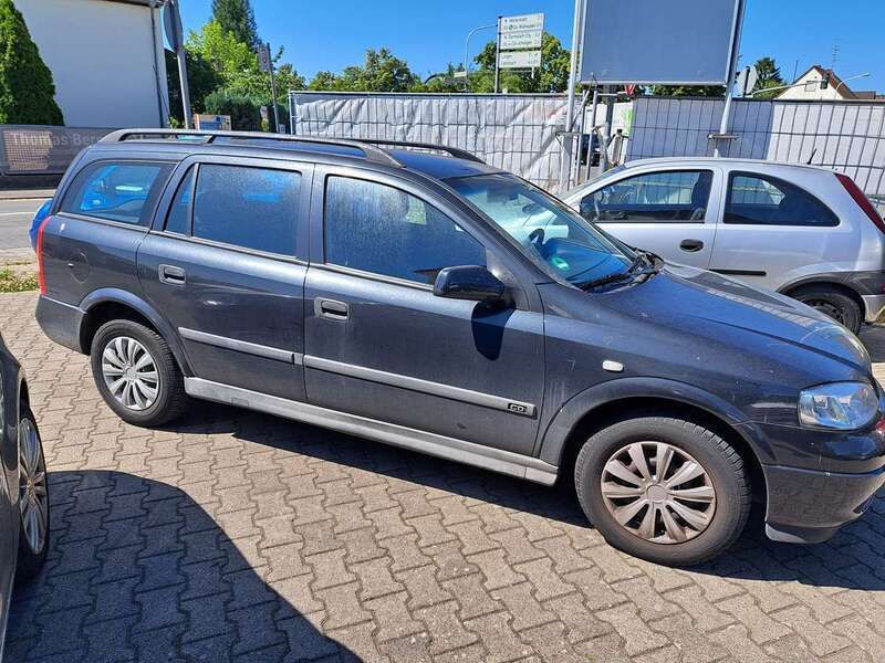 Grau Gebraucht 1998 Opel Astra Kombi | 850 € (Fairer Preis) - Bild 1/4
