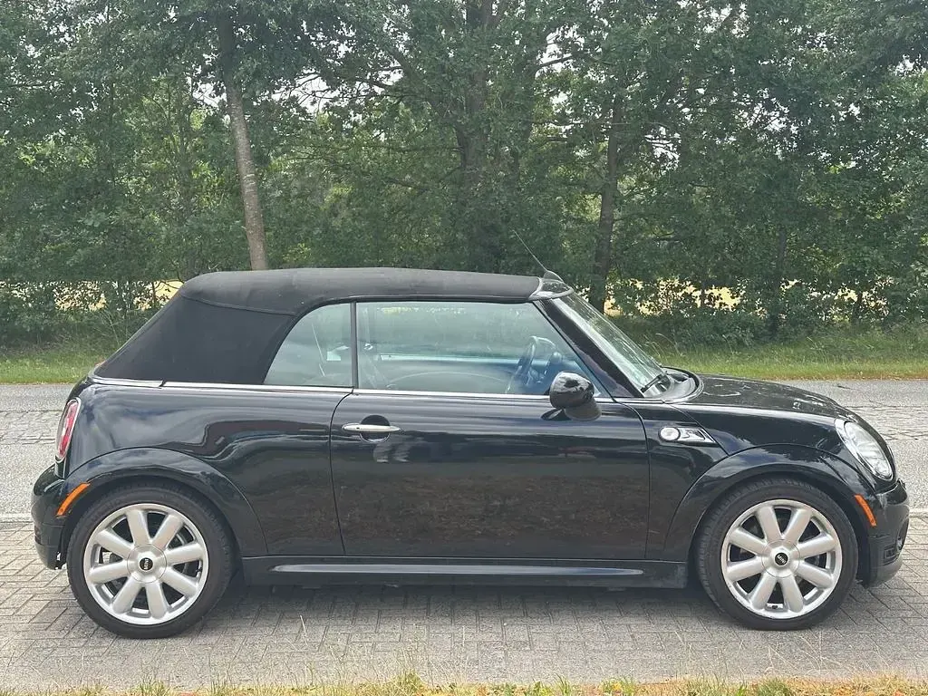 Gebraucht Mini Cooper S Cabriolet 184 PS (135 kW) 2010 Schwarz Cabrio