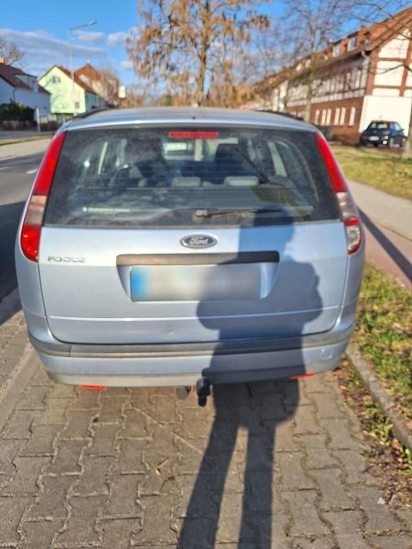 Usata Ford Focus 101 CV (74 kW) 2006 Blu Station wagon