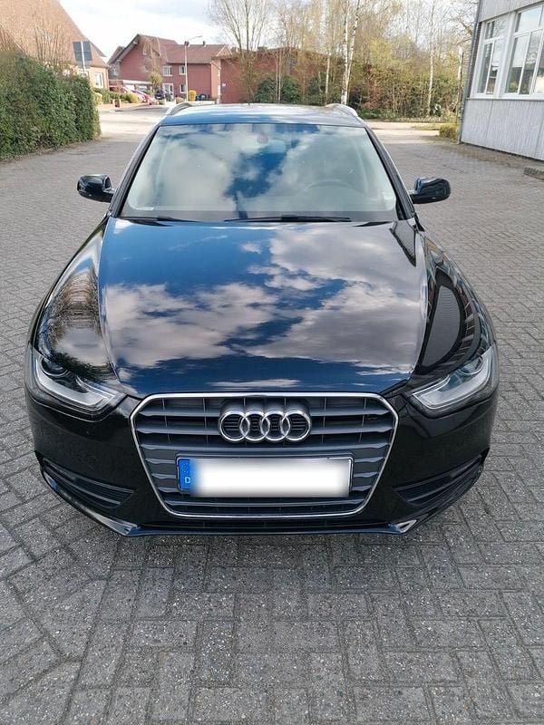Gebraucht Audi A4 150 PS (110 kW) 2015 Schwarz Kombi