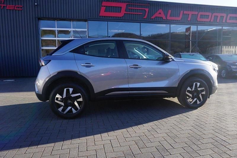 Kontrast grauquarz silber Gebraucht 2023 Opel Mokka Elegance SUV | 22.990 € (Fairer Preis) - Bild 1/4