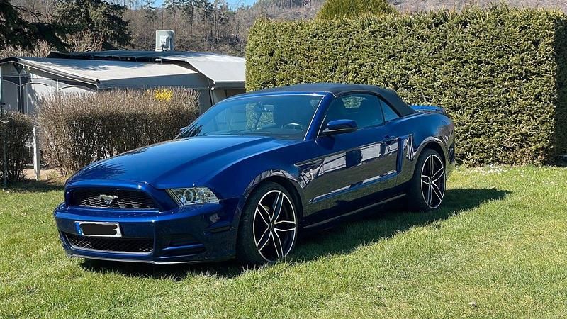 Blau Gebraucht 2013 Ford Mustang Cabrio | 15.700 € (Fairer Preis) - Bild 1/4