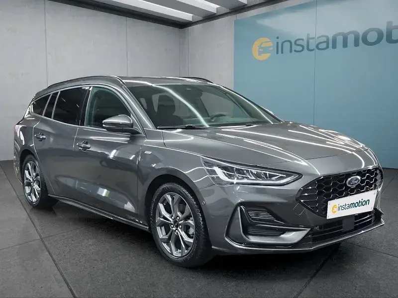 Gebraucht Ford Focus 155 PS (114 kW) 2025 Grau Kombi